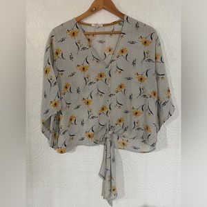 Maurices | Floral Tie Front blouse | medium | bell sleeves